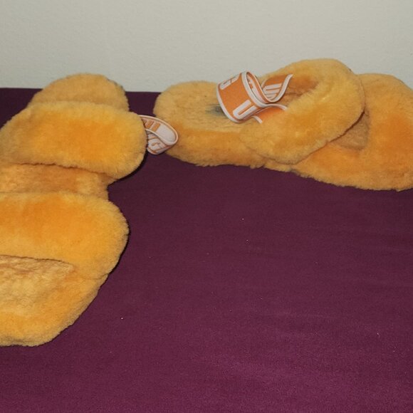 Ladies Light Orange UGG Fluffie Slippers with Elastic Ankle Strap Size 8 - Picture 3 of 6